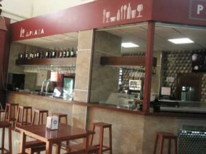 LA PLAZA BAR